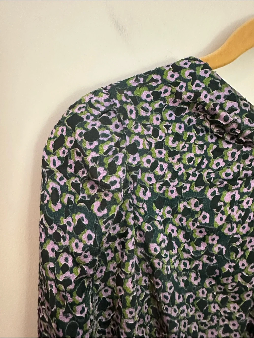 Kate Spade Flair Flora Ruffle Neck Blouse XXS Green Purple EUC